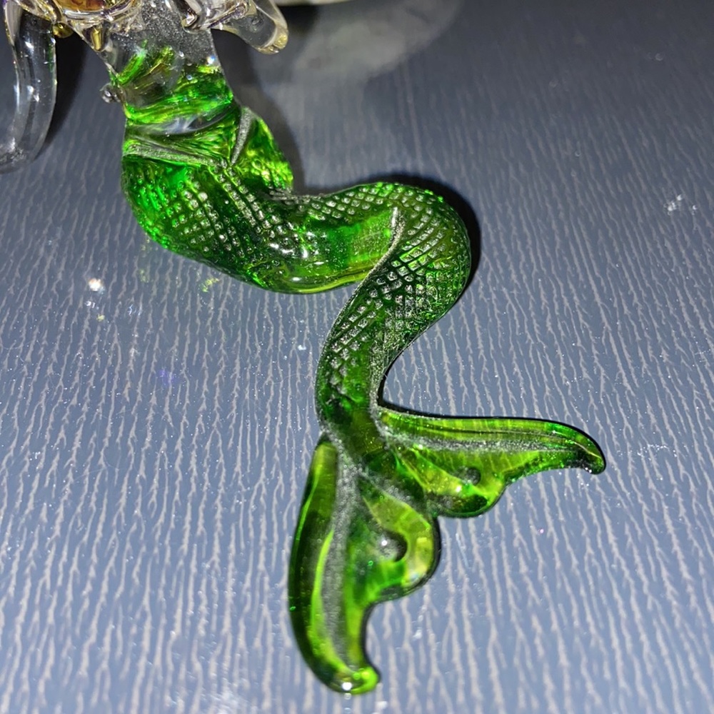 Glass Mermaid - Picture 2 of 5